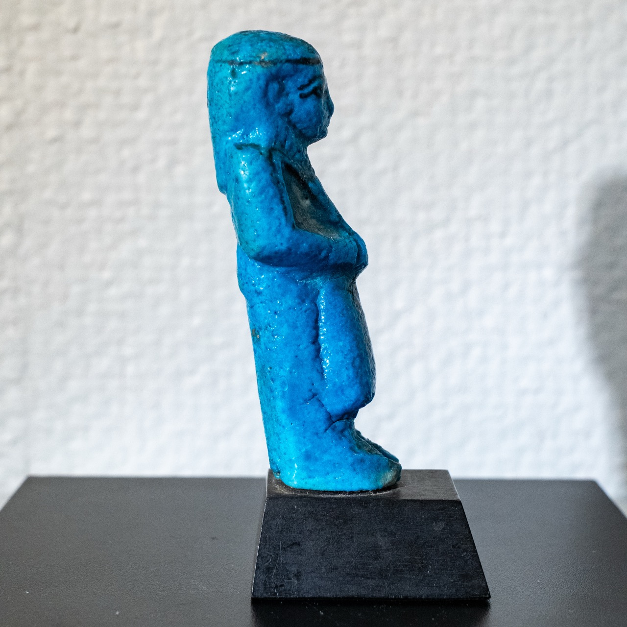 Ouchebti contremaître en faïence bleu cobalt au nom de Djed-Khonsou-iouf-Ânkh