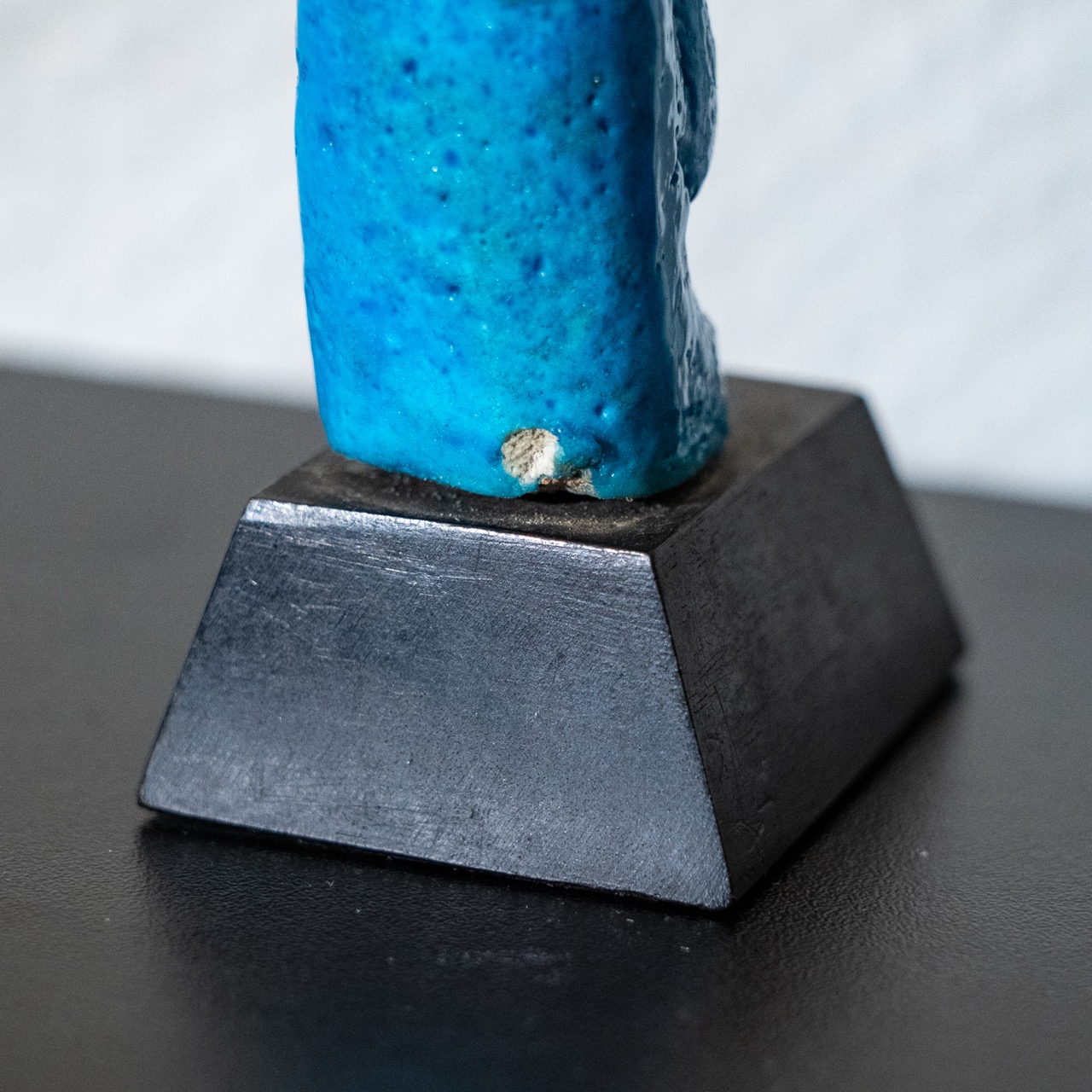 Ouchebti contremaître en faïence bleu cobalt au nom de Djed-Khonsou-iouf-Ânkh