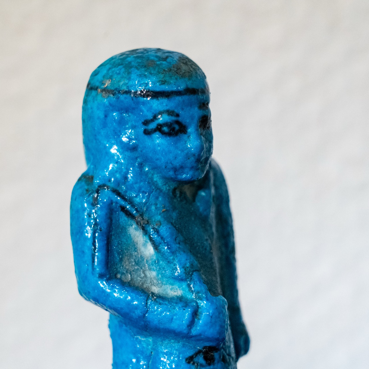 Ouchebti contremaître en faïence bleu cobalt au nom de Djed-Khonsou-iouf-Ânkh