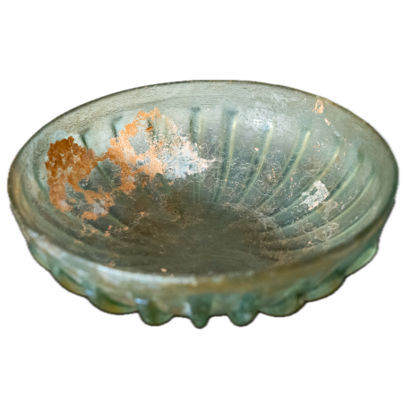 Coupe en verre verdâtre à godrons – Époque romaine, 1er siècle après J.-C.